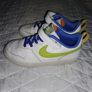 Nike Kids White and Lime Green Sneakers Boys size 1Y